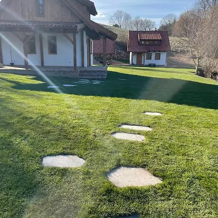 W Lipowie - Dom Zolty Prázdninový dům Piecki (Warmian-Masurian)