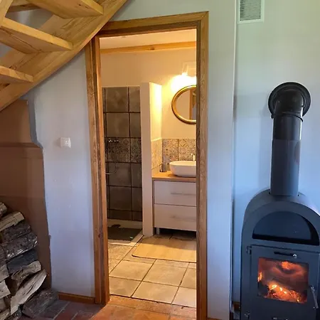 W Lipowie - Dom Zolty Piecki (Warmian-Masurian)